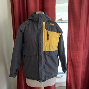 The North Face Kids Hooded Jacket in Gray and Yellow with lots of extras